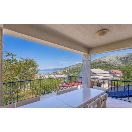 Gorgeous Apartment In Senj With Kitchen