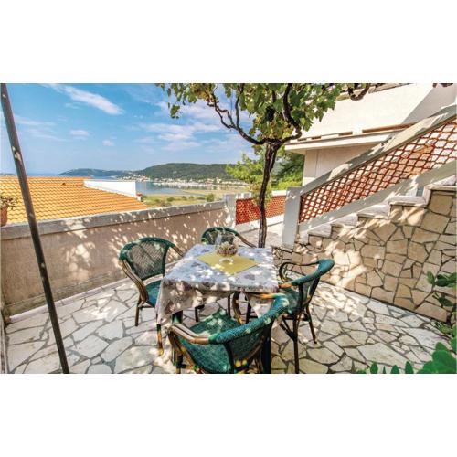 Gorgeous Apartment In Supetarska Draga