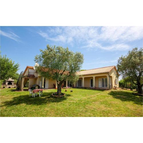 Gorgeous Apartment In Vodnjan With Wifi