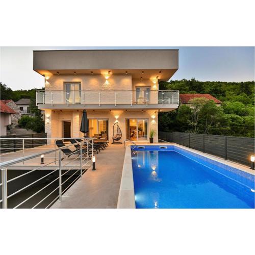 Gorgeous Home In Glavina Donja