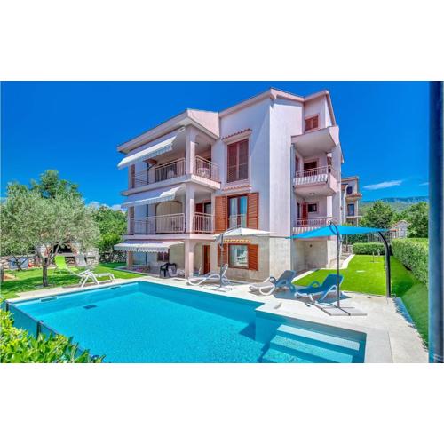 Gorgeous Home In Jadranovo With Kitchen