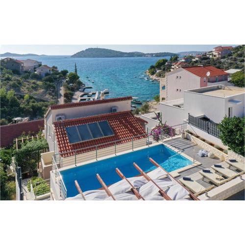 Gorgeous Home In Kalebova Luka