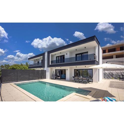 Gorgeous Home In Kostrena