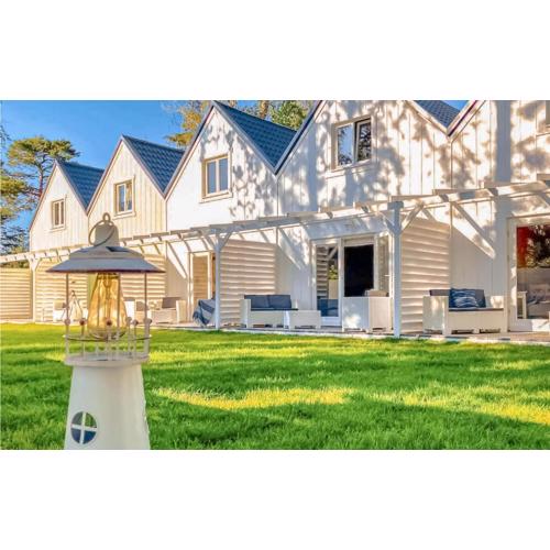 Gorgeous Home In Miedzywodzie With Wifi