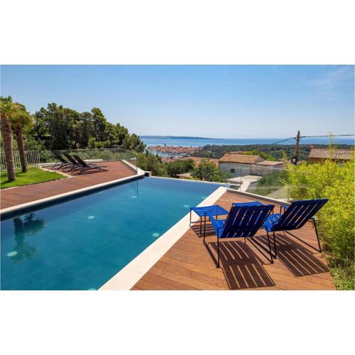 Gorgeous Home In Palit With Sauna