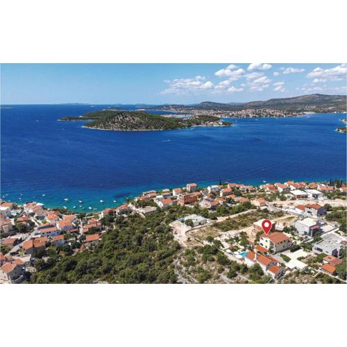 Gorgeous Home In Razanj With Wifi