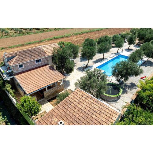 Gorgeous Home In Ston