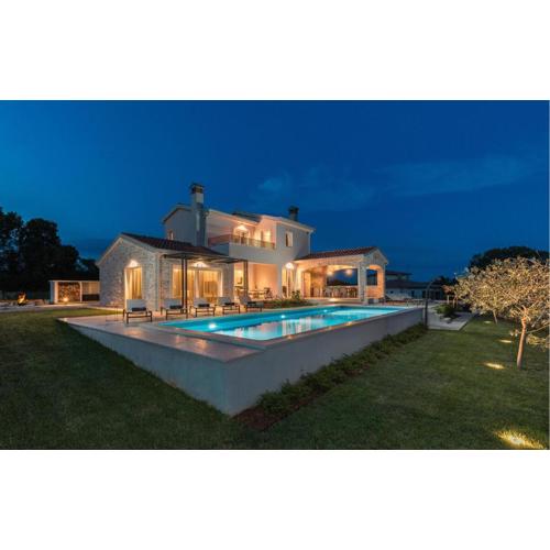 Gorgeous Home In Sveti Lovrec With Wifi
