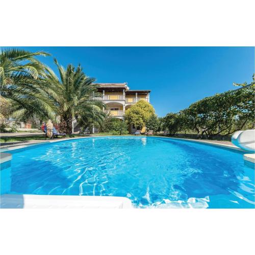 Gorgeous Home In Turanj