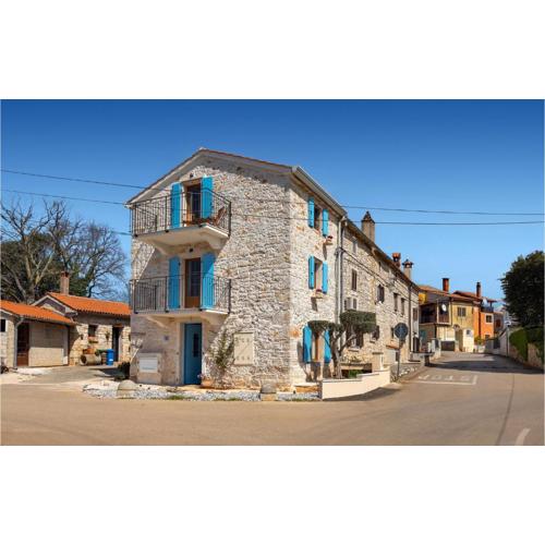 Gorgeous Home In Vabriga With Wifi