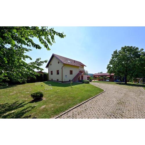 Gorgeous Home In Vinogradi Ludbreski