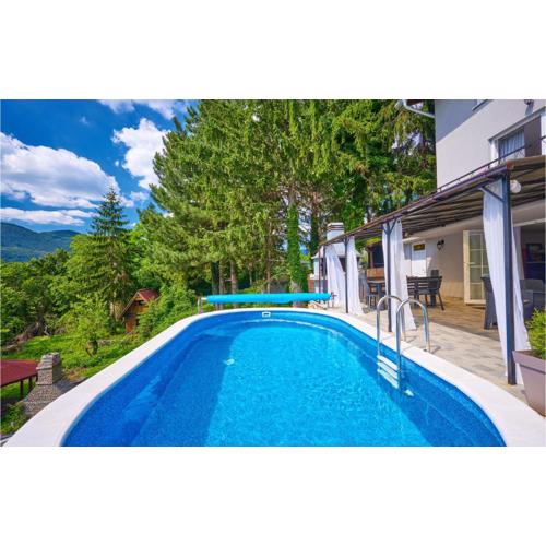 Gorgeous Home In Zagreb With Wifi