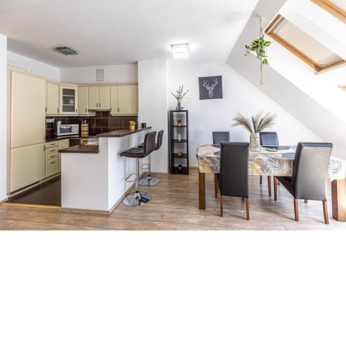 Gozsdu White Raven Residence 504 with free underground parking