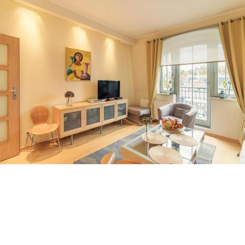 Gracja Apartment by Grand Apartments