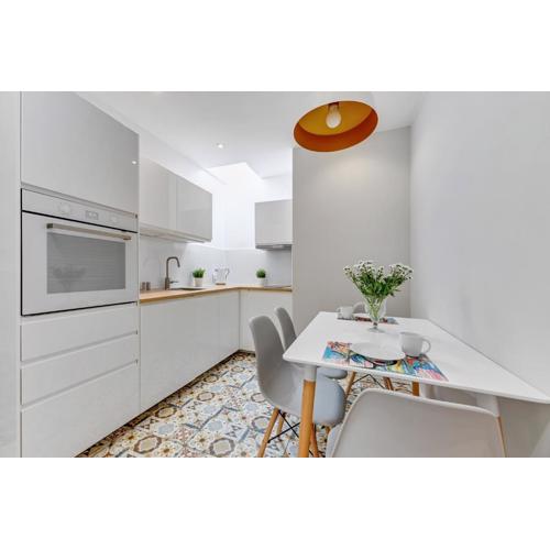 Grand Apartments - Orion Apartment nearby Monte Cassino Street
