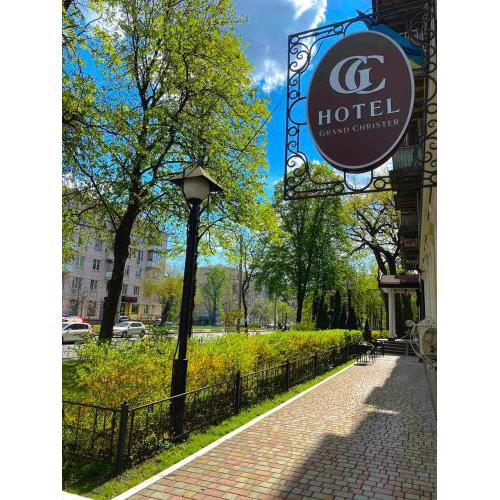 Grand Christer Hotel