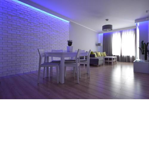 Grand De Luxe Solna