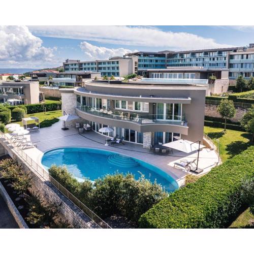 Grand Villas Adriatic situated within luxury golf & spa resort Kempinski Hotel Adriatic