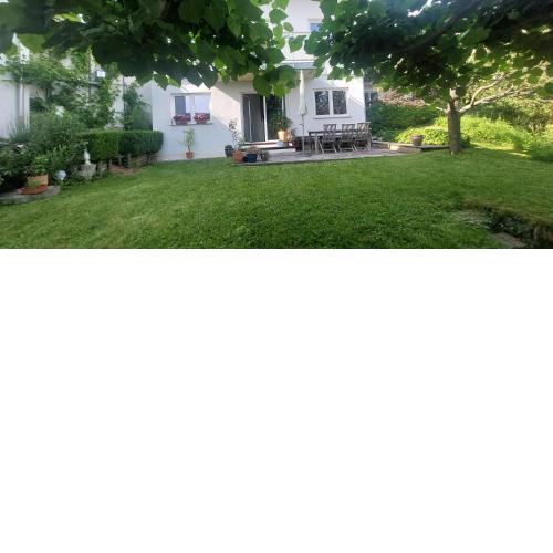 Grazblick free Carport parking & self checkin