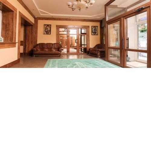 Green City Hotel