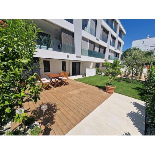 Green Luxury Oasis