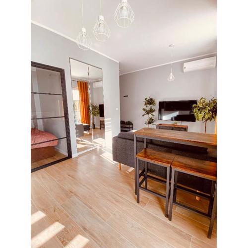 Green Stone Apartment IV