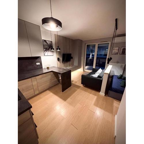 Green Stone Apartment V