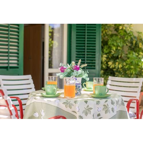 Green terrace apartment