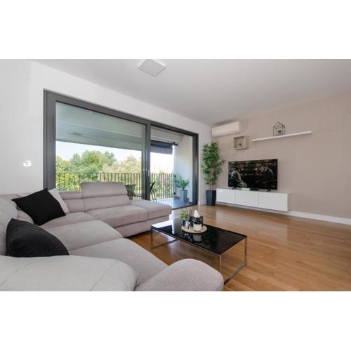 Green view apartment