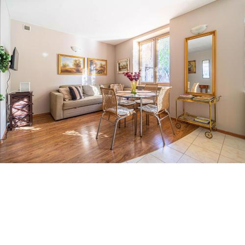 Grenadierów Praga Apartment