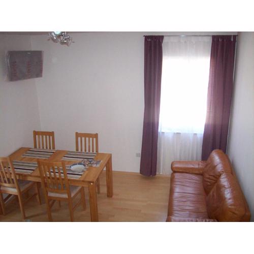 Große Ferienwohnung In Sevid Mit Grill