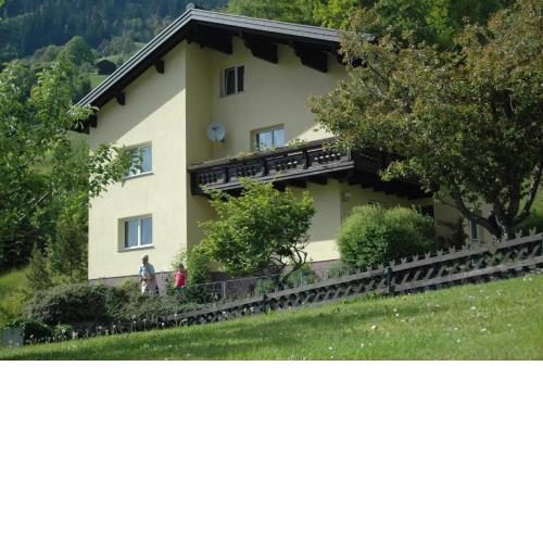 Große Wohnung in Silbertal mit Großem Garten