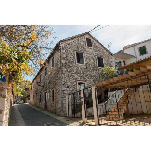 GROTTA