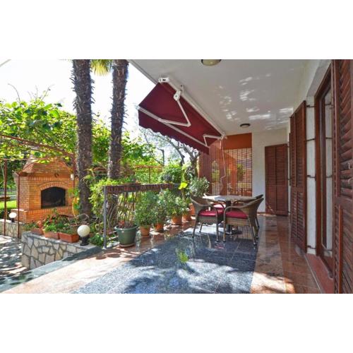 Ground floor retreat with bbq