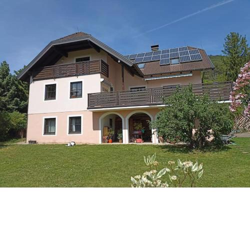Großzügiges Landhaus im Grünen