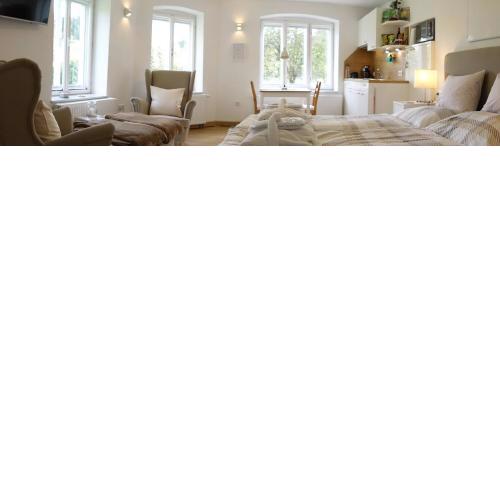 Grüne Wiese - Gäste-Minibungalow in der Edermühle
