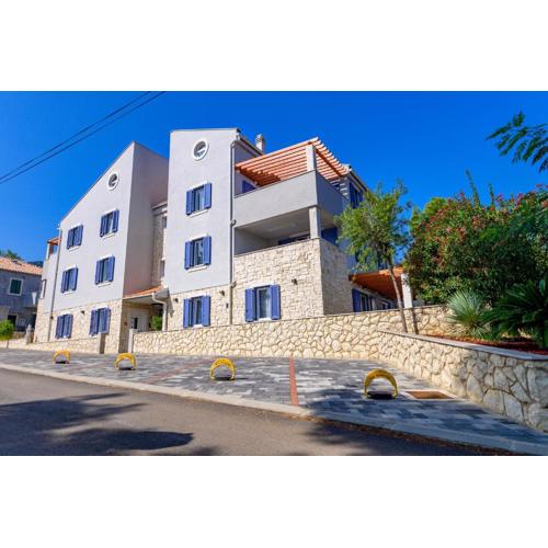 GT Apartments