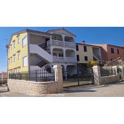 Guest House Casa Mia - Rooms & Apartments