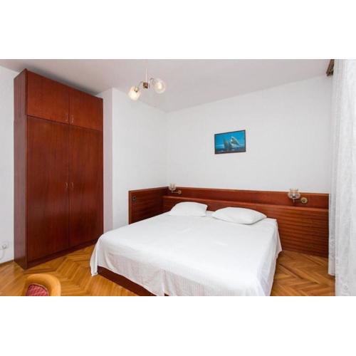 Guest House Zec - Double or Twin Room with Balcony and Sea View-2