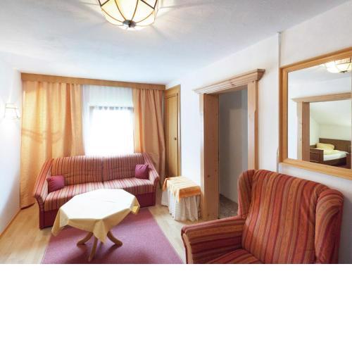 Guesthouse in Vent with Balcony