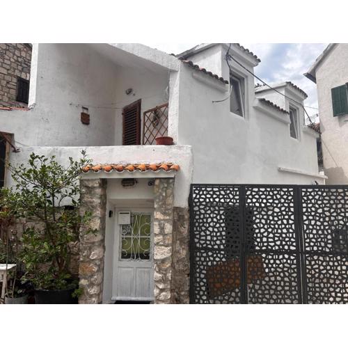 Guesthouse Vijugica with Balcony