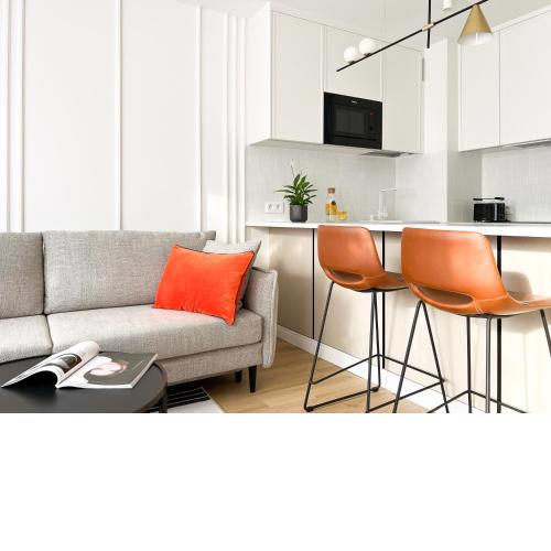 Gustowny apartament przy metrze