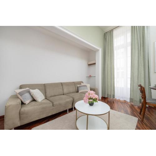 Gustowny Apartament z 2 sypialniami w Łodzi by Noclegi Renters