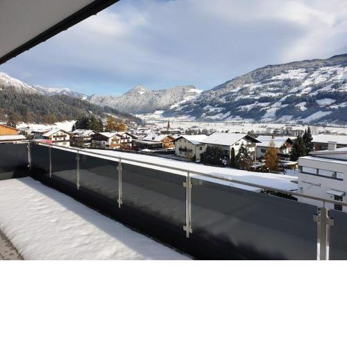 H21 - Modernes Ferienhaus 145qm, 4SZ, Wellnessbereich mit Sauna und Dachterrasse mit Panoramablick, Kühlen und Heizen mit Geothermie