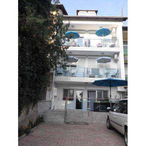 Hajnalház Apartments