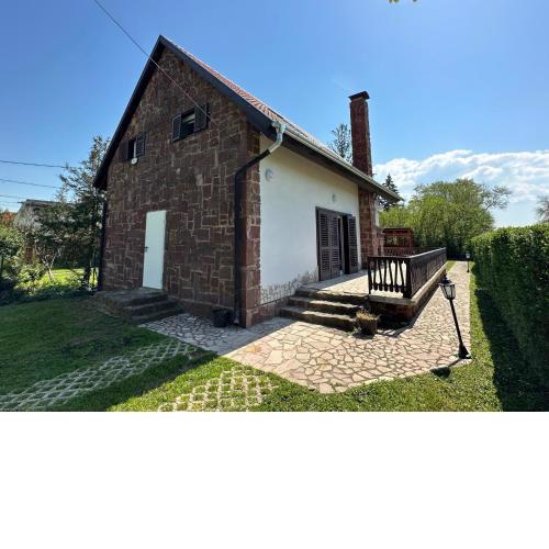 Hangulatos Balaton parti nyaraló