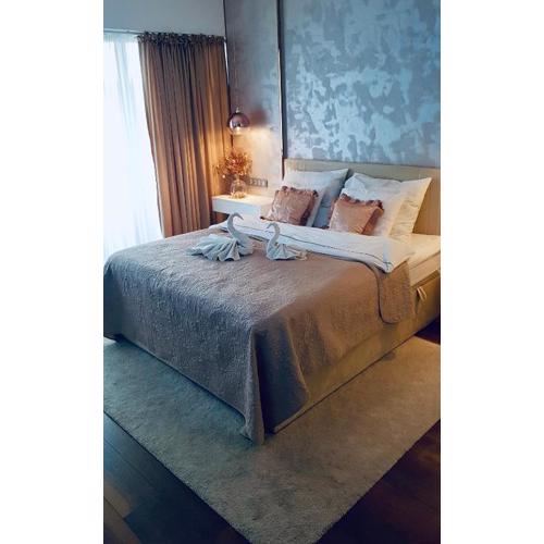 Hanza Tower -M&M Luxury Apartment