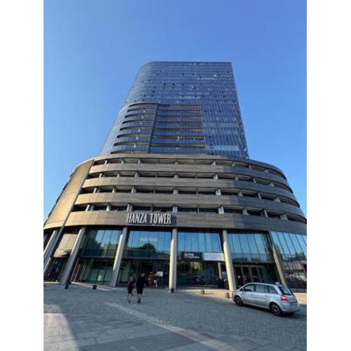 Hanza Tower 70m