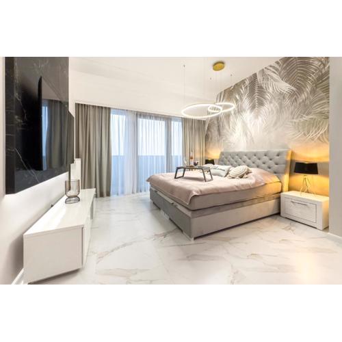 Hanza Tower Apartment No. 524 - Swimming pool, jacuzzi, balcony