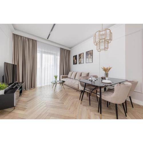 Hanza Tower Studio 317